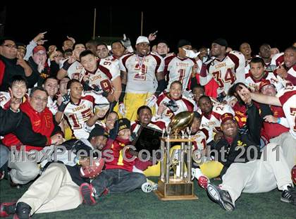 Thumbnail 2 in Chatsworth vs. Fairfax (CIF LA City Section D2 Final) photogallery.