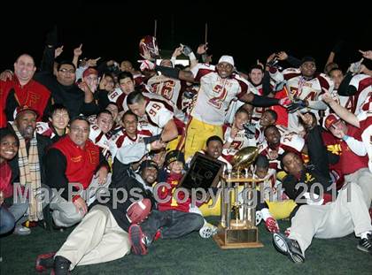 Thumbnail 1 in Chatsworth vs. Fairfax (CIF LA City Section D2 Final) photogallery.
