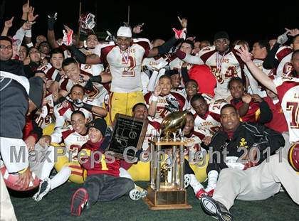 Thumbnail 1 in Chatsworth vs. Fairfax (CIF LA City Section D2 Final) photogallery.