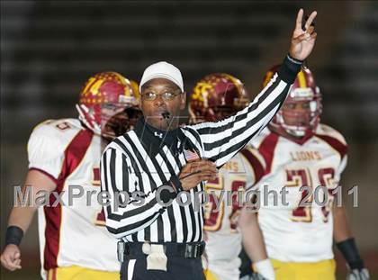 Thumbnail 1 in Chatsworth vs. Fairfax (CIF LA City Section D2 Final) photogallery.