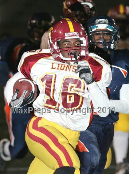 Thumbnail 2 in Chatsworth vs. Fairfax (CIF LA City Section D2 Final) photogallery.