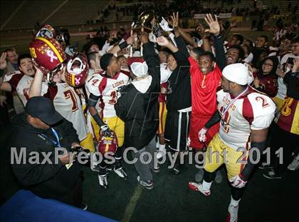 Thumbnail 3 in Chatsworth vs. Fairfax (CIF LA City Section D2 Final) photogallery.