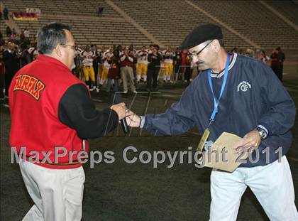 Thumbnail 2 in Chatsworth vs. Fairfax (CIF LA City Section D2 Final) photogallery.