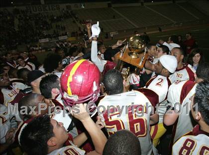 Thumbnail 1 in Chatsworth vs. Fairfax (CIF LA City Section D2 Final) photogallery.