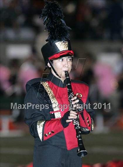 Thumbnail 3 in Chatsworth vs. Fairfax (CIF LA City Section D2 Final) photogallery.