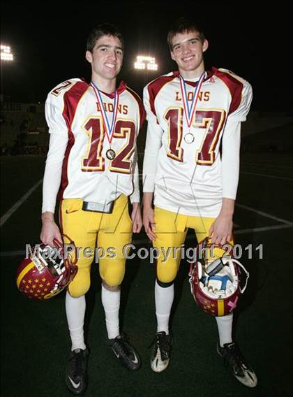 Thumbnail 3 in Chatsworth vs. Fairfax (CIF LA City Section D2 Final) photogallery.