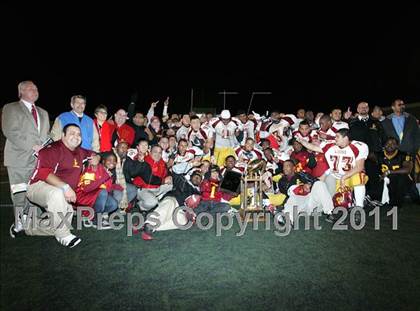 Thumbnail 3 in Chatsworth vs. Fairfax (CIF LA City Section D2 Final) photogallery.