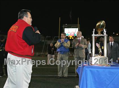 Thumbnail 1 in Chatsworth vs. Fairfax (CIF LA City Section D2 Final) photogallery.