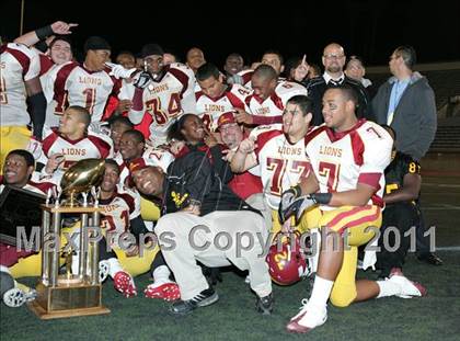 Thumbnail 1 in Chatsworth vs. Fairfax (CIF LA City Section D2 Final) photogallery.