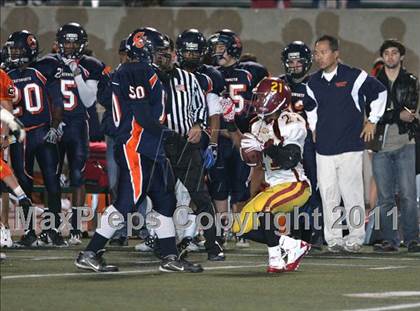 Thumbnail 1 in Chatsworth vs. Fairfax (CIF LA City Section D2 Final) photogallery.