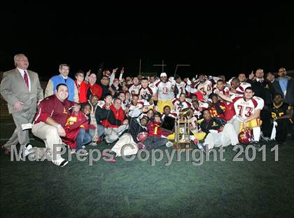 Thumbnail 2 in Chatsworth vs. Fairfax (CIF LA City Section D2 Final) photogallery.