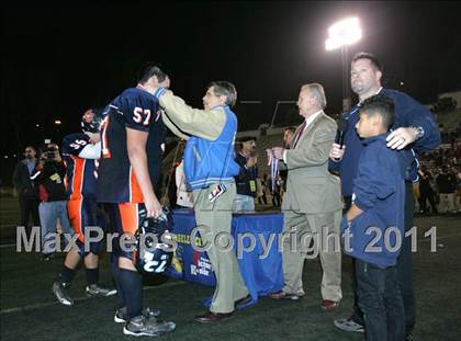 Thumbnail 2 in Chatsworth vs. Fairfax (CIF LA City Section D2 Final) photogallery.