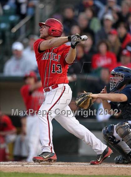 Thumbnail 2 in Penfield vs Webster Thomas (NYSPHSAA Section 5 Class A Final) photogallery.