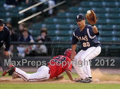 Thumbnail 1 in Penfield vs Webster Thomas (NYSPHSAA Section 5 Class A Final) photogallery.