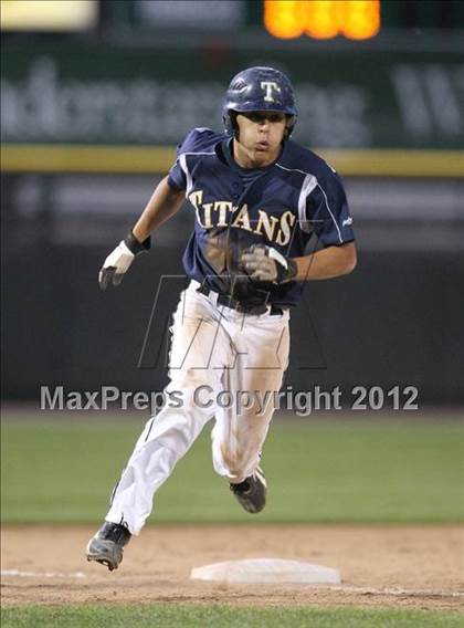 Thumbnail 3 in Penfield vs Webster Thomas (NYSPHSAA Section 5 Class A Final) photogallery.