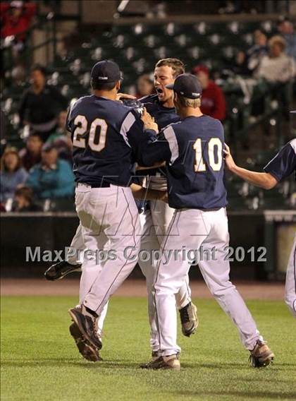 Thumbnail 1 in Penfield vs Webster Thomas (NYSPHSAA Section 5 Class A Final) photogallery.
