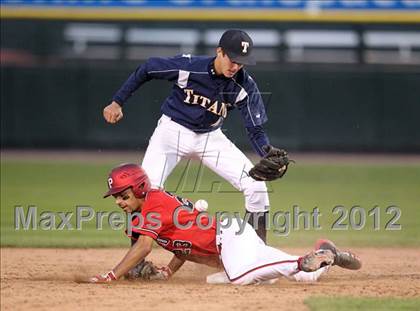 Thumbnail 2 in Penfield vs Webster Thomas (NYSPHSAA Section 5 Class A Final) photogallery.