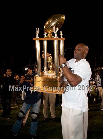 Thumbnail 3 in South East vs. Marshall (CIF LACS D2 Final) photogallery.