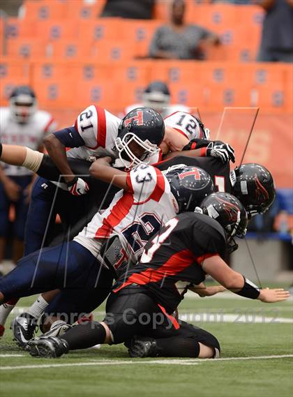 Thumbnail 3 in Tully vs. Institute of Tech (Kickoff Classic) photogallery.