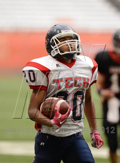 Thumbnail 1 in Tully vs. Institute of Tech (Kickoff Classic) photogallery.