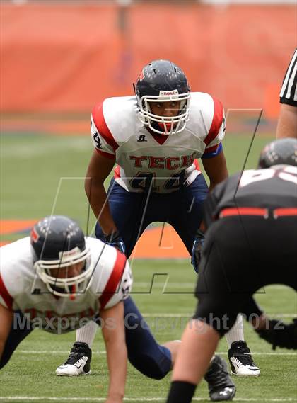 Thumbnail 1 in Tully vs. Institute of Tech (Kickoff Classic) photogallery.