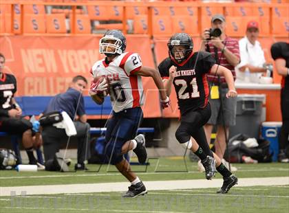 Thumbnail 1 in Tully vs. Institute of Tech (Kickoff Classic) photogallery.