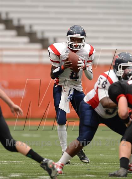 Thumbnail 2 in Tully vs. Institute of Tech (Kickoff Classic) photogallery.