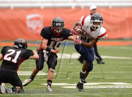 Thumbnail 3 in Tully vs. Institute of Tech (Kickoff Classic) photogallery.