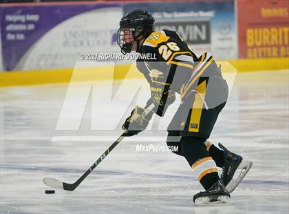 Thumbnail 1 in St. John-Vianney vs Manasquan/Point Beach photogallery.