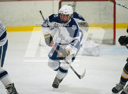 Thumbnail 2 in St. John-Vianney vs Manasquan/Point Beach photogallery.