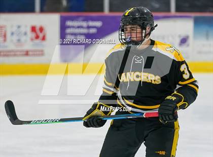 Thumbnail 2 in St. John-Vianney vs Manasquan/Point Beach photogallery.
