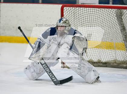 Thumbnail 3 in St. John-Vianney vs Manasquan/Point Beach photogallery.