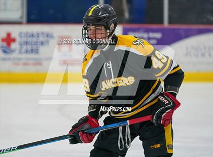 Thumbnail 2 in St. John-Vianney vs Manasquan/Point Beach photogallery.