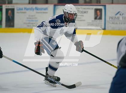 Thumbnail 2 in St. John-Vianney vs Manasquan/Point Beach photogallery.