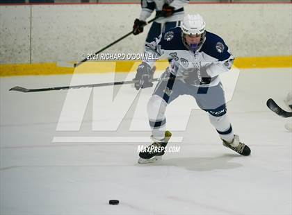 Thumbnail 3 in St. John-Vianney vs Manasquan/Point Beach photogallery.