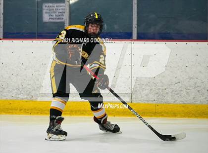 Thumbnail 1 in St. John-Vianney vs Manasquan/Point Beach photogallery.
