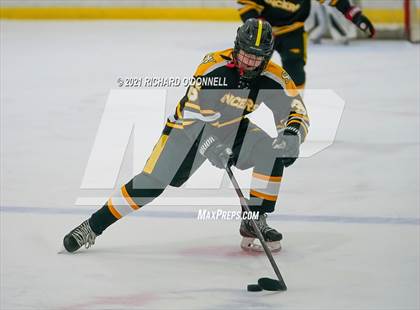 Thumbnail 2 in St. John-Vianney vs Manasquan/Point Beach photogallery.