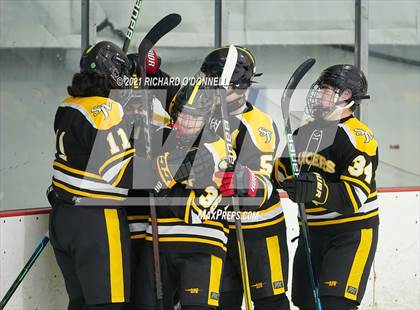 Thumbnail 3 in St. John-Vianney vs Manasquan/Point Beach photogallery.