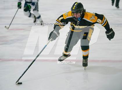 Thumbnail 1 in St. John-Vianney vs Manasquan/Point Beach photogallery.