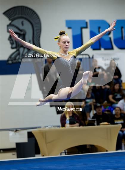 Thumbnail 2 in Green Mountain (CHSAA 4A Final) photogallery.