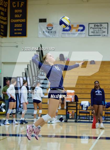 Thumbnail 1 in Rio Mesa @ Dos Pueblos photogallery.