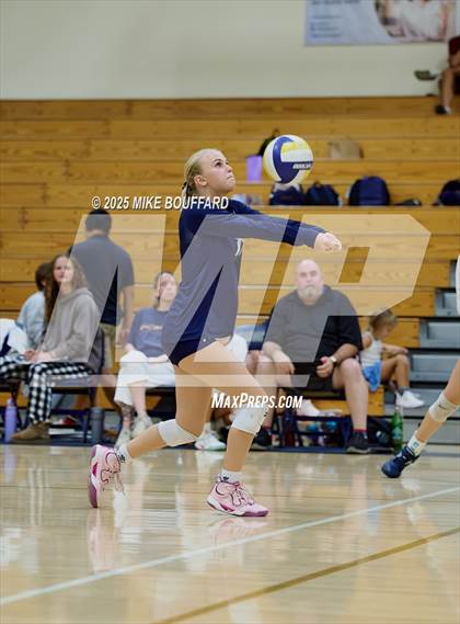Thumbnail 3 in Rio Mesa @ Dos Pueblos photogallery.