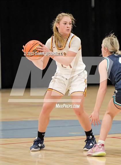 Thumbnail 1 in Lake City vs. Lakeside (NIKE Tournament of Champions) photogallery.