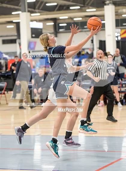 Thumbnail 2 in Lake City vs. Lakeside (NIKE Tournament of Champions) photogallery.