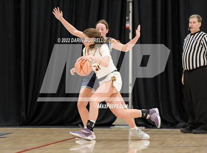 Thumbnail 1 in Lake City vs. Lakeside (NIKE Tournament of Champions) photogallery.