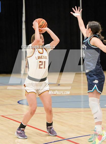 Thumbnail 2 in Lake City vs. Lakeside (NIKE Tournament of Champions) photogallery.