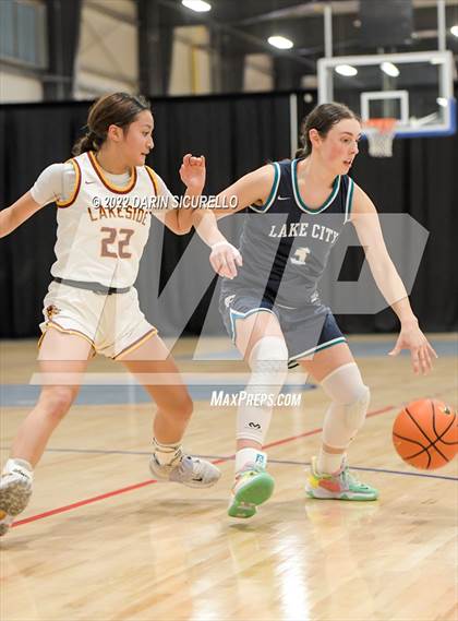 Thumbnail 3 in Lake City vs. Lakeside (NIKE Tournament of Champions) photogallery.