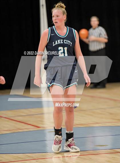 Thumbnail 2 in Lake City vs. Lakeside (NIKE Tournament of Champions) photogallery.