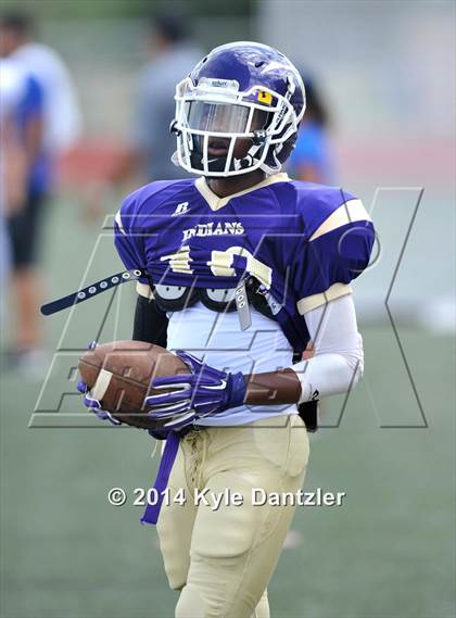Thumbnail 3 in Alvarado vs. Decatur (Dale Hansen Classic) photogallery.