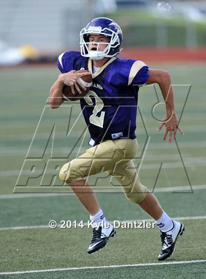 Thumbnail 3 in Alvarado vs. Decatur (Dale Hansen Classic) photogallery.
